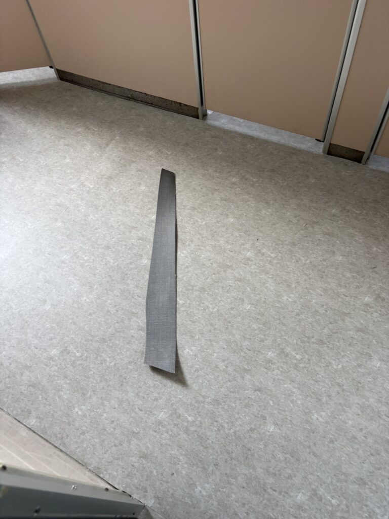 (有)アクロス トイレタイルから長尺シート変更工事 リフォーム 内装工事