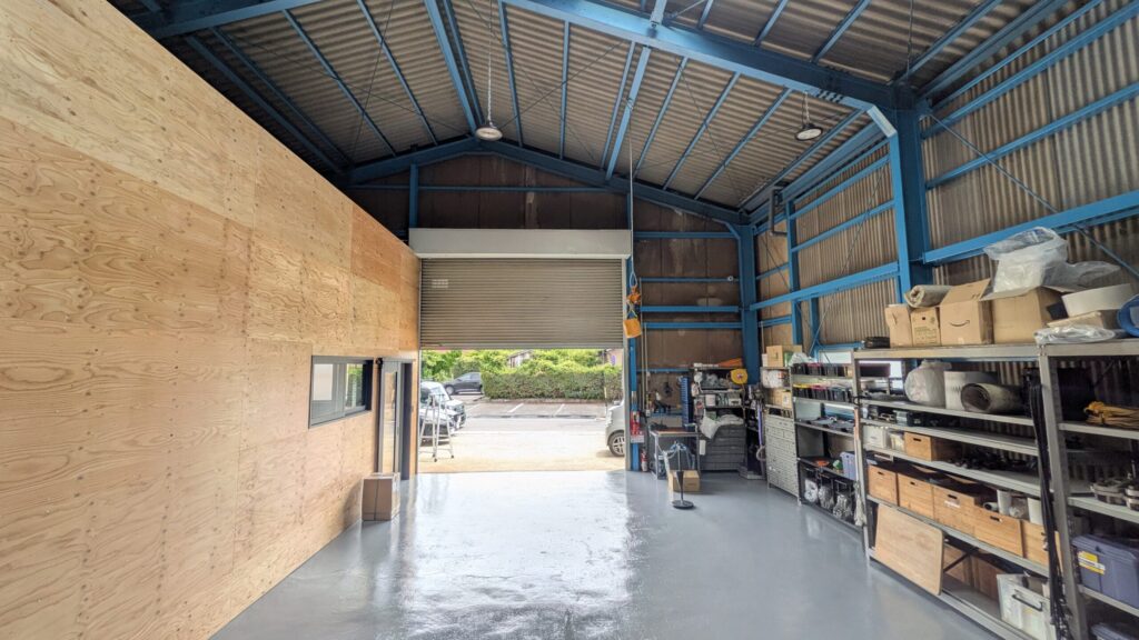 愛知県 岡崎市 ピット工事 改修工事 リフォーム 内装工事 新装工事 店舗新装工事 店舗改装 店舗デザイン 店舗設計